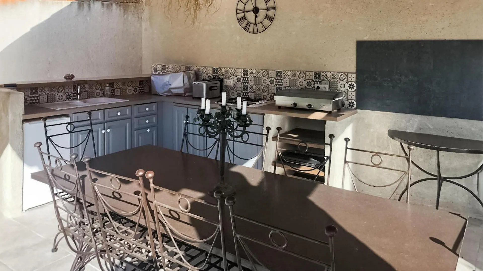 Holiday home Amazing Home In Saint-Remy-De-Provence With Wifi