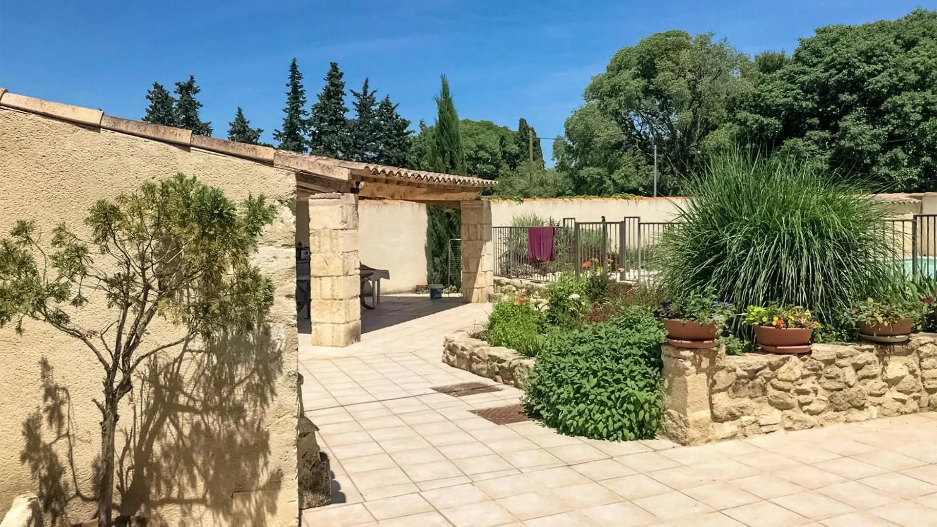 Amazing Home In Saint-Remy-De-Provence With Wifi Holiday home