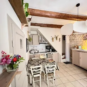 Holiday home A St Remy Petite Maison Au Coeur Du Village, Saint-Remy-de-Provence