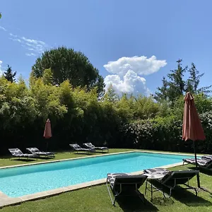 Mas La Pauline De Charme&roulotte Hébergement de vacances